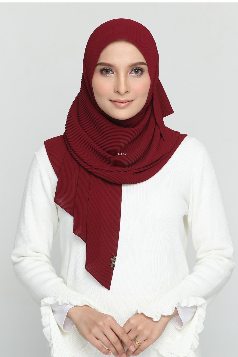 Zahra Maroon