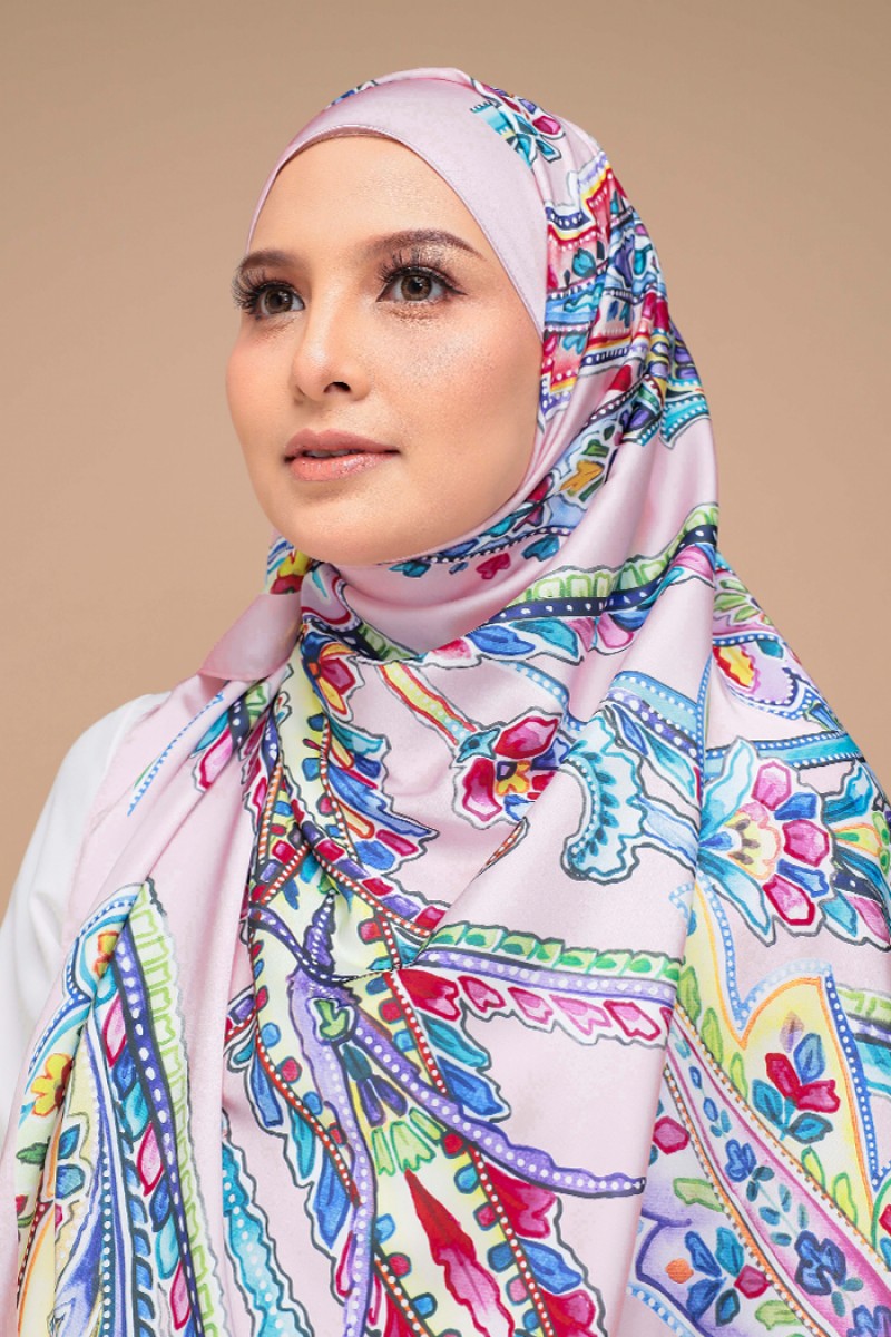 Gala Square - Jane Paisley Soft Pink