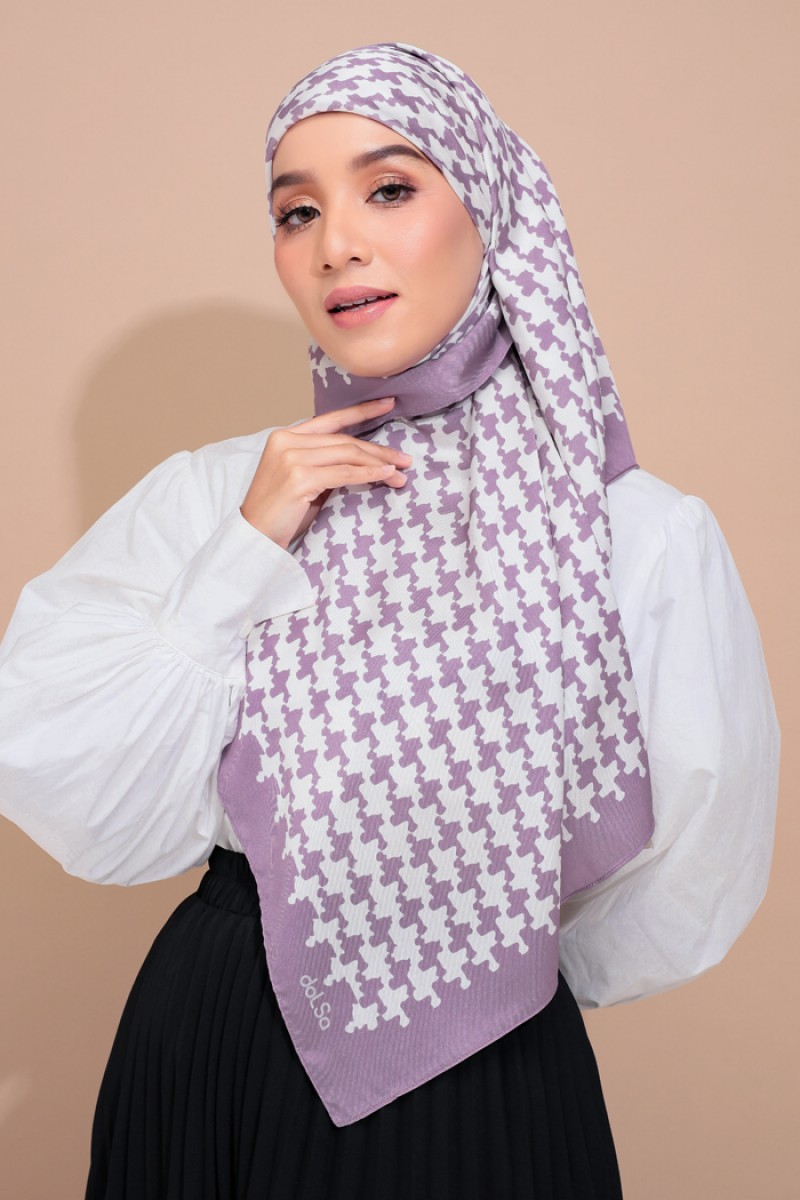 Houndstooth Square - Lavender Frost