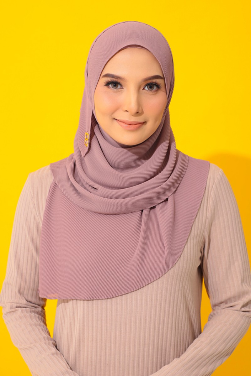 Zahra Mink