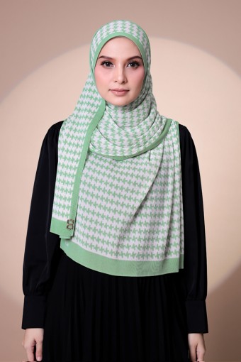 Houndstooth Pleated Shawl - Pistachio